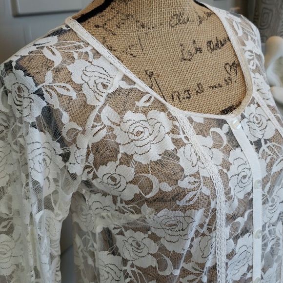 Wallflower top blouse cream white lace sheer long sleeve round neck Size Large - Picture 2 of 5